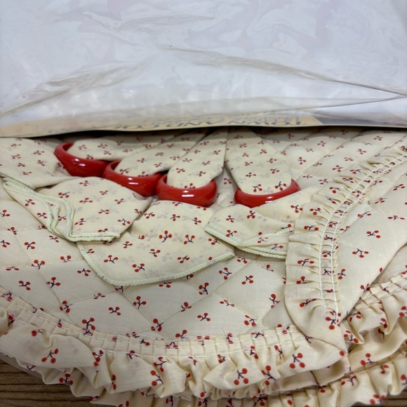 Town And Country 12 Piece Ensemble Of Placemats, Napkins & Napkin Rings - Picture 8 of 9